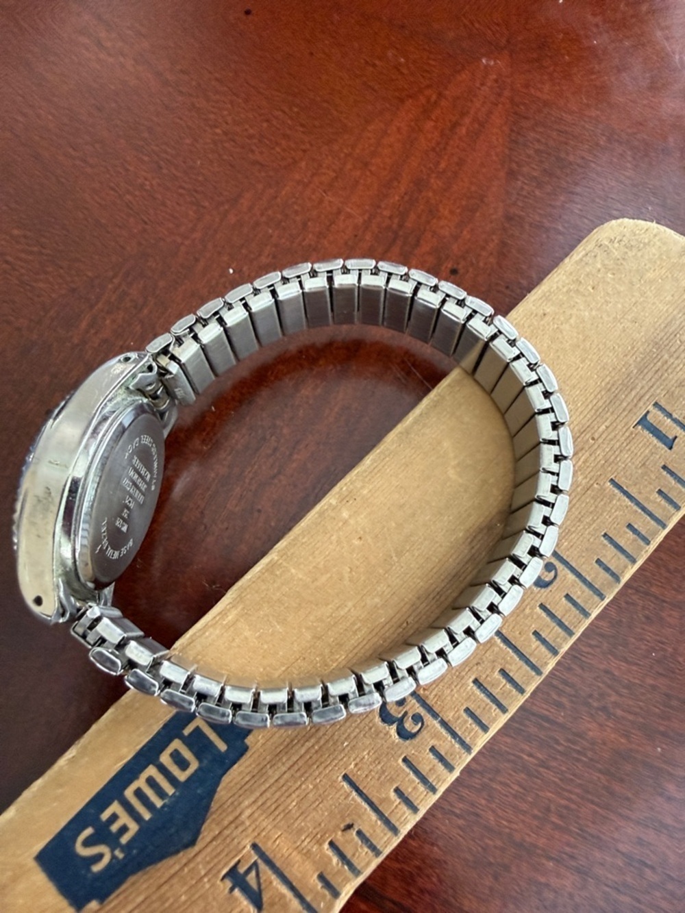 Vintage Quartz Stretchy Watch - Picture 3 of 3